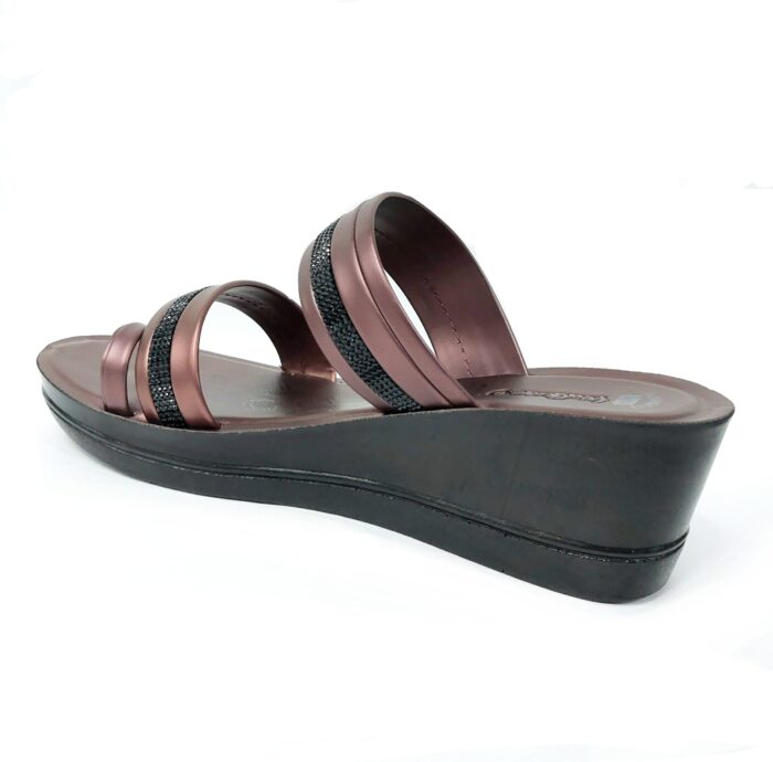 Walkaroo Best Stylish Sandals for ladies - Image 3