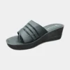 walkaroo women slippers