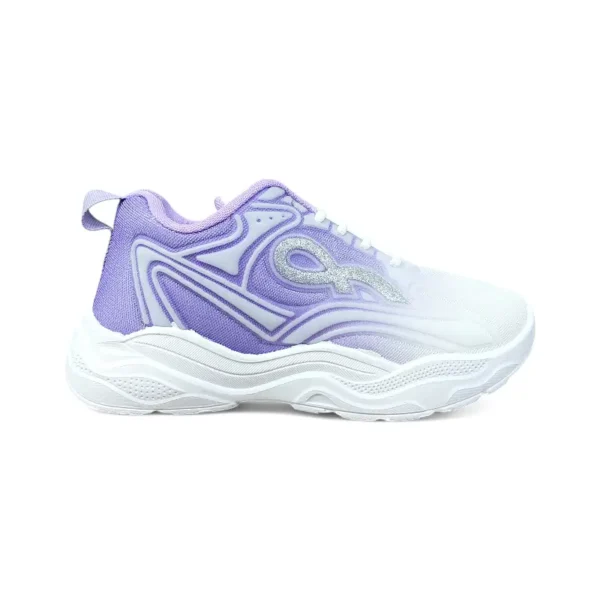 stylish women sneakers