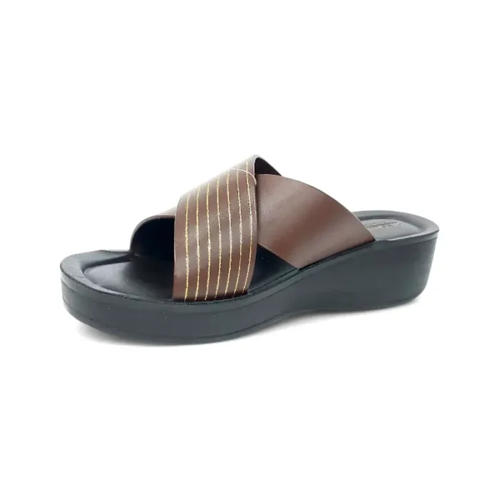 aerowalk ladies chappal